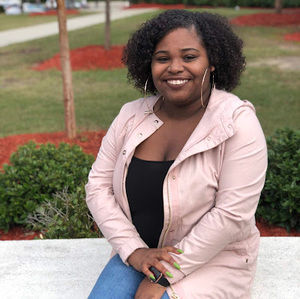 Meet your Posher, Aja